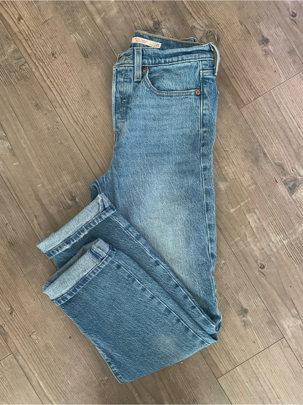 Womens Levi’s Wedgie Straight Denim Jeans